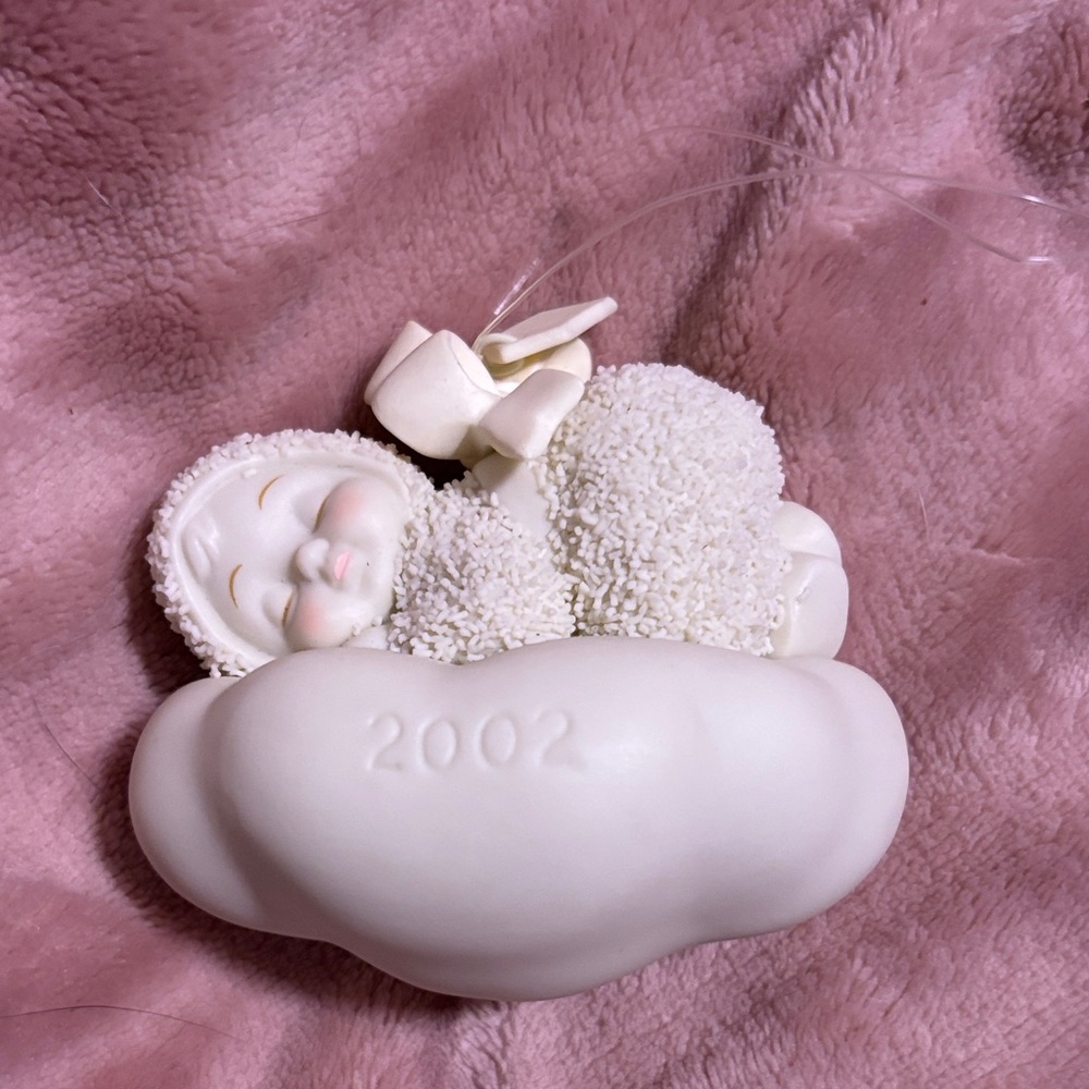 Dept 56… Snow Babies…White Angel on Cloud Ornament… Year 2002… No Box